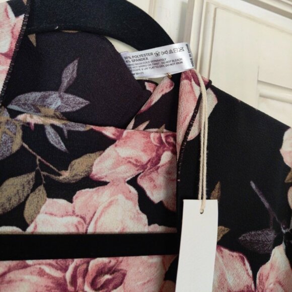 NYDJ Olive Trousers, Kut from Kloth Khaki Tunic, Floral Vest, 3 Piece, Sz XL-2X - Picture 3 of 15